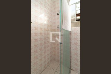Casa à venda com 497m², 4 quartos e 3 vagas Casa à venda com 497m², 4 quartos e 3 vagasBanheiro