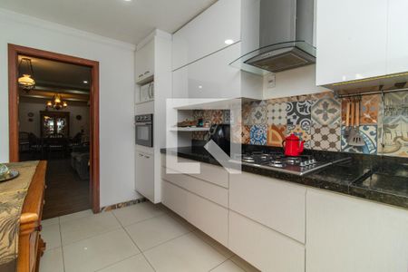 Casa à venda com 497m², 4 quartos e 3 vagas Casa à venda com 497m², 4 quartos e 3 vagasCozinha