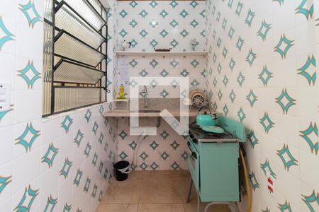 Casa à venda com 497m², 4 quartos e 3 vagas Casa à venda com 497m², 4 quartos e 3 vagasCozinha da edícula