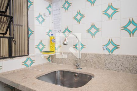 Casa à venda com 497m², 4 quartos e 3 vagas Casa à venda com 497m², 4 quartos e 3 vagasCozinha da edícula