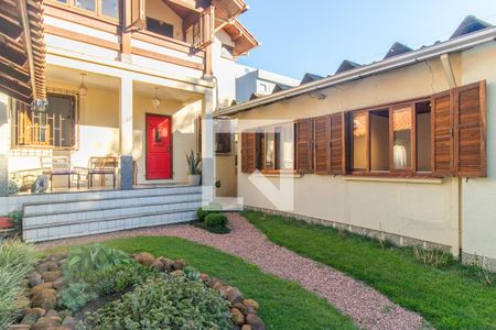 Casa à venda com 497m², 4 quartos e 3 vagas Casa à venda com 497m², 4 quartos e 3 vagasJardim