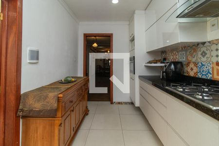 Casa à venda com 497m², 4 quartos e 3 vagas Casa à venda com 497m², 4 quartos e 3 vagasCozinha