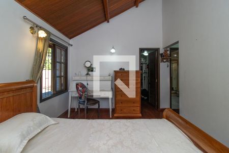 Casa à venda com 497m², 4 quartos e 3 vagas Casa à venda com 497m², 4 quartos e 3 vagasQuarto 4