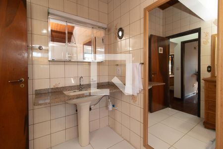 Casa à venda com 497m², 4 quartos e 3 vagas Casa à venda com 497m², 4 quartos e 3 vagasBanheiro do Quarto 4