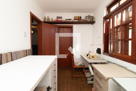 Casa à venda com 497m², 4 quartos e 3 vagas Casa à venda com 497m², 4 quartos e 3 vagasEscritório