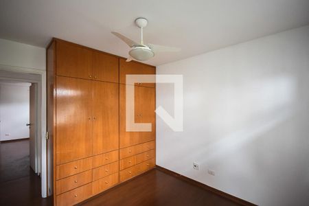 Apartamento para alugar com 122m², 3 quartos e 2 vagas Apartamento para alugar com 122m², 3 quartos e 2 vagasQuarto 2