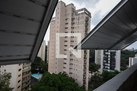 Apartamento para alugar com 122m², 3 quartos e 2 vagas Apartamento para alugar com 122m², 3 quartos e 2 vagasVista do Quarto 2