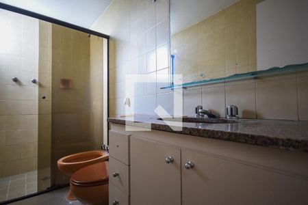 Apartamento para alugar com 122m², 3 quartos e 2 vagas Apartamento para alugar com 122m², 3 quartos e 2 vagasBanheiro Suíte