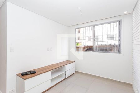 Sala de apartamento à venda com 2 quartos, 67m² em Jardim Patente, São Paulo