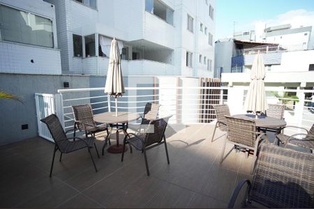 Apartamento à venda com 160m², 3 quartos e 2 vagasÁrea comum - Piscina