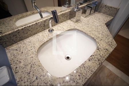 Apartamento à venda com 160m², 3 quartos e 2 vagasBanheiro Social