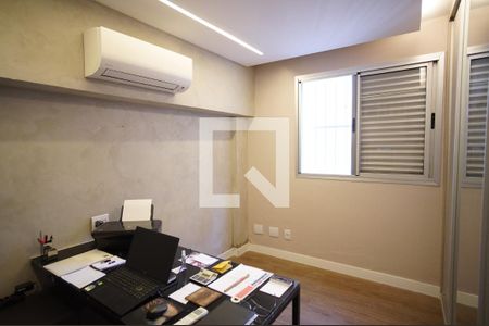 Apartamento à venda com 160m², 3 quartos e 2 vagasQuarto 3