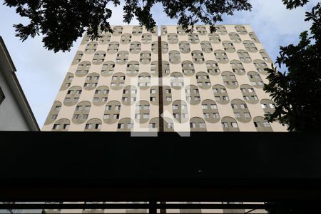 Fachada de apartamento para alugar com 3 quartos, 130m² em Santa Cecilia, São Paulo