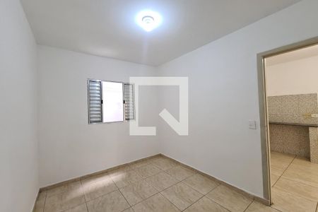 Quarto 1 de casa de condomínio para alugar com 2 quartos, 43m² em Vila Paulo Silas, São Paulo