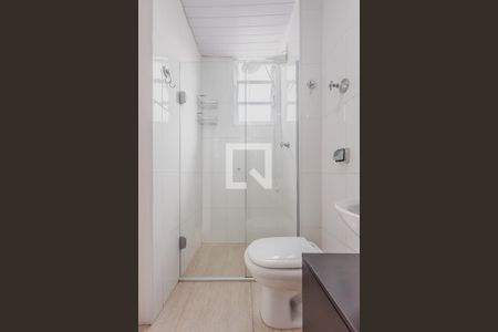 Banheiro de kitnet/studio para alugar com 1 quarto, 37m² em Bela Vista, São Paulo