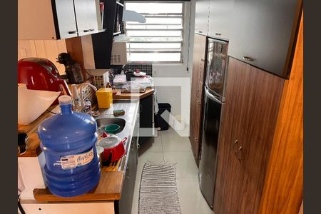 Cozinha  de apartamento para alugar com 1 quarto, 44m² em Água Branca, São Paulo