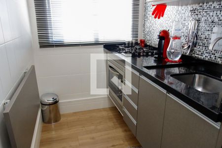 Apartamento à venda com 61m², 2 quartos e 2 vagas Apartamento à venda com 61m², 2 quartos e 2 vagasCozinha