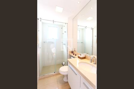 Apartamento para alugar com 223m², 3 quartos e 4 vagasBanheiro da Suíte 2