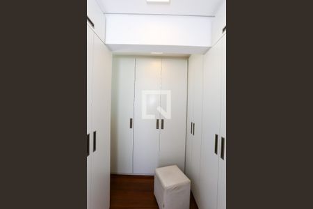 Apartamento para alugar com 223m², 3 quartos e 4 vagasCloset da suíte 3