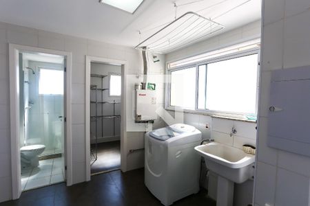 Apartamento para alugar com 223m², 3 quartos e 4 vagasÁrea de Serviço