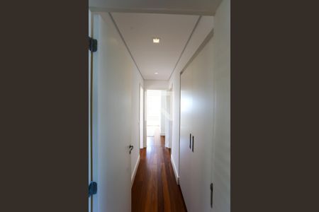 Apartamento para alugar com 223m², 3 quartos e 4 vagascorredor