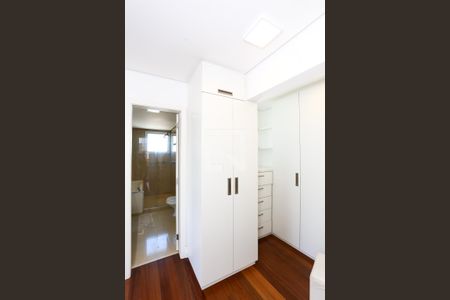 Apartamento para alugar com 223m², 3 quartos e 4 vagasCloset da suíte 3