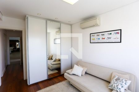 Apartamento para alugar com 223m², 3 quartos e 4 vagassuíte 1