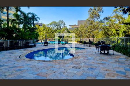 Apartamento para alugar com 223m², 3 quartos e 4 vagasÁrea comum - Piscina