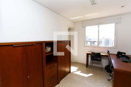 Apartamento para alugar com 223m², 3 quartos e 4 vagasEscritório