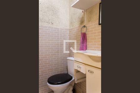 Casa à venda com 150m², 3 quartos e 2 vagasBanheiro de serviço