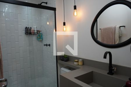 Banheiro de apartamento para alugar com 2 quartos, 56m² em Vila Pompéia, São Paulo