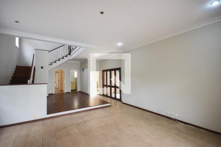 Casa à venda com 248m², 3 quartos e 3 vagasSala