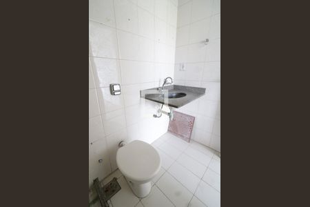 Banheiro de kitnet/studio à venda com 1 quarto, 30m² em Praia da Bandeira, Rio de Janeiro