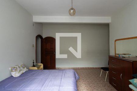 Quarto 1 de casa para alugar com 4 quartos, 300m² em Vila Nivi, São Paulo