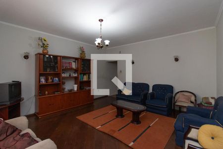 Sala de casa para alugar com 4 quartos, 300m² em Vila Nivi, São Paulo