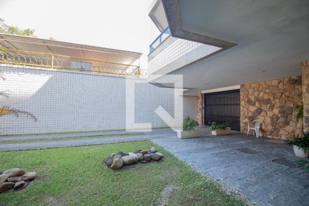 Apartamento à venda com 217m², 3 quartos e 2 vagas Apartamento à venda com 217m², 3 quartos e 2 vagasÁrea comum