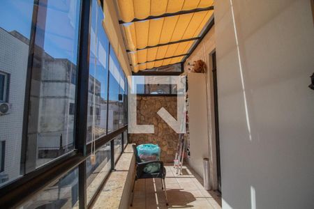 Apartamento à venda com 217m², 3 quartos e 2 vagas Apartamento à venda com 217m², 3 quartos e 2 vagasVaranda dos Quartos