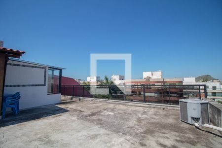 Apartamento à venda com 217m², 3 quartos e 2 vagas Apartamento à venda com 217m², 3 quartos e 2 vagasCobertura