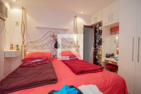 Apartamento à venda com 217m², 3 quartos e 2 vagas Apartamento à venda com 217m², 3 quartos e 2 vagasQuarto 3 - Suíte