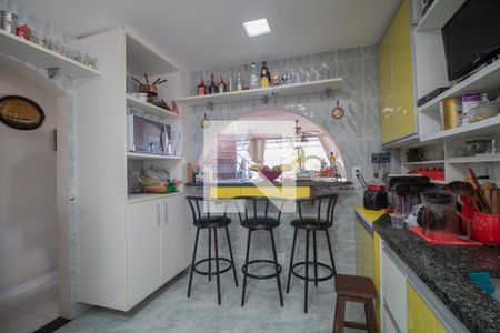 Apartamento à venda com 217m², 3 quartos e 2 vagas Apartamento à venda com 217m², 3 quartos e 2 vagasCozinha
