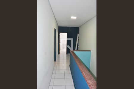 Casa para alugar com 66m², 2 quartos e sem vagaCorredor quartos