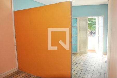 Casa para alugar com 66m², 2 quartos e sem vagaQuarto 01