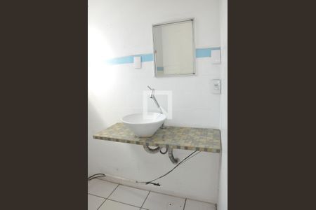 Casa para alugar com 66m², 2 quartos e sem vagaBanheiro