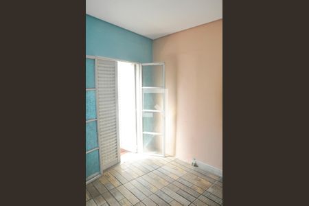 Casa para alugar com 66m², 2 quartos e sem vagaQuarto 02 com Varanda