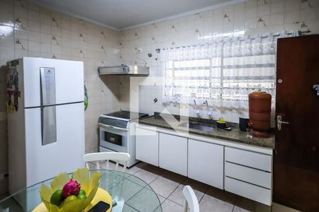 Casa à venda com 150m², 3 quartos e 3 vagas Casa à venda com 150m², 3 quartos e 3 vagasCozinha