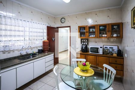 Casa à venda com 150m², 3 quartos e 3 vagas Casa à venda com 150m², 3 quartos e 3 vagasCozinha