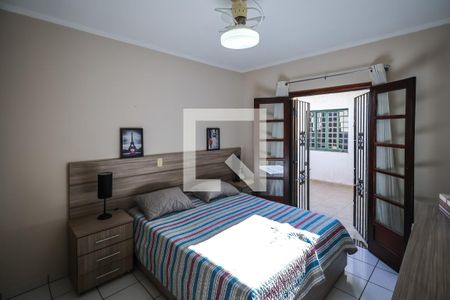 Casa à venda com 150m², 3 quartos e 3 vagas Casa à venda com 150m², 3 quartos e 3 vagasSuíte 2