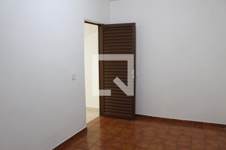 Quarto 1 de casa para alugar com 1 quarto, 70m² em Jardim Tietê, São Paulo