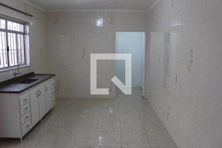 Cozinha de casa para alugar com 1 quarto, 70m² em Jardim Tietê, São Paulo