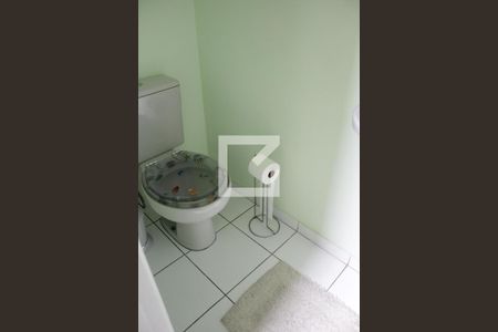 Casa de condomínio à venda com 152m², 3 quartos e 2 vagasLavabo